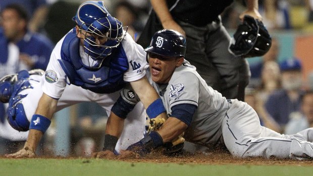 Everth Cabrera steals home