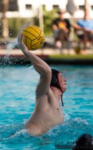 558923_605479116164775_153122398_n