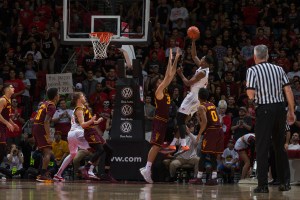 via sdsuaztecphotos.com